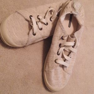 Memory foam, canvas, and stretchy shoes.